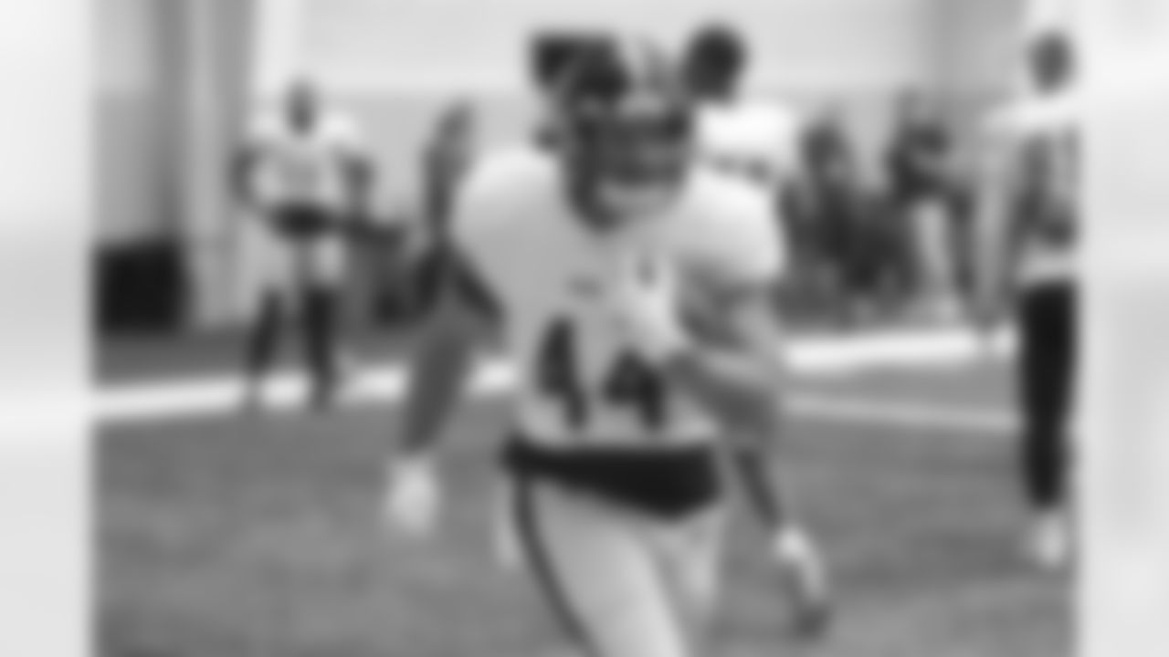 Pittsburgh Steelers fullback Derek Watt (44) during practice at the UPMC Rooney Sports Complex preparing for a Week 1 matchup against the Cincinnati Bengals, Monday, Sept. 5, 2022 in Pittsburgh, PA. (Karl Roser / Pittsburgh Steelers)