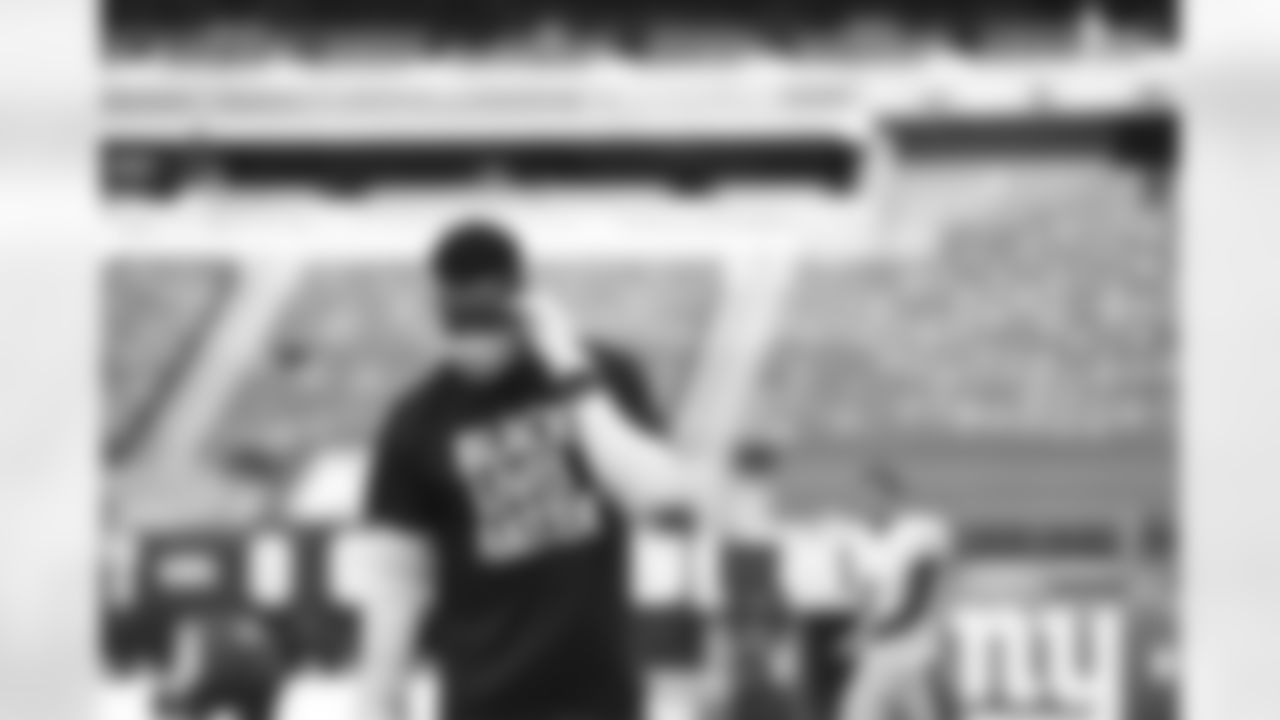 Pittsburgh Steelers wide receiver JuJu Smith-Schuster (19) warms up before a regular season game between the Pittsburgh Steelers and the New York Giants, Monday, Sept. 14, 2020 in East Rutherford, NJ. (Karl Roser / Pittsburgh Steelers)