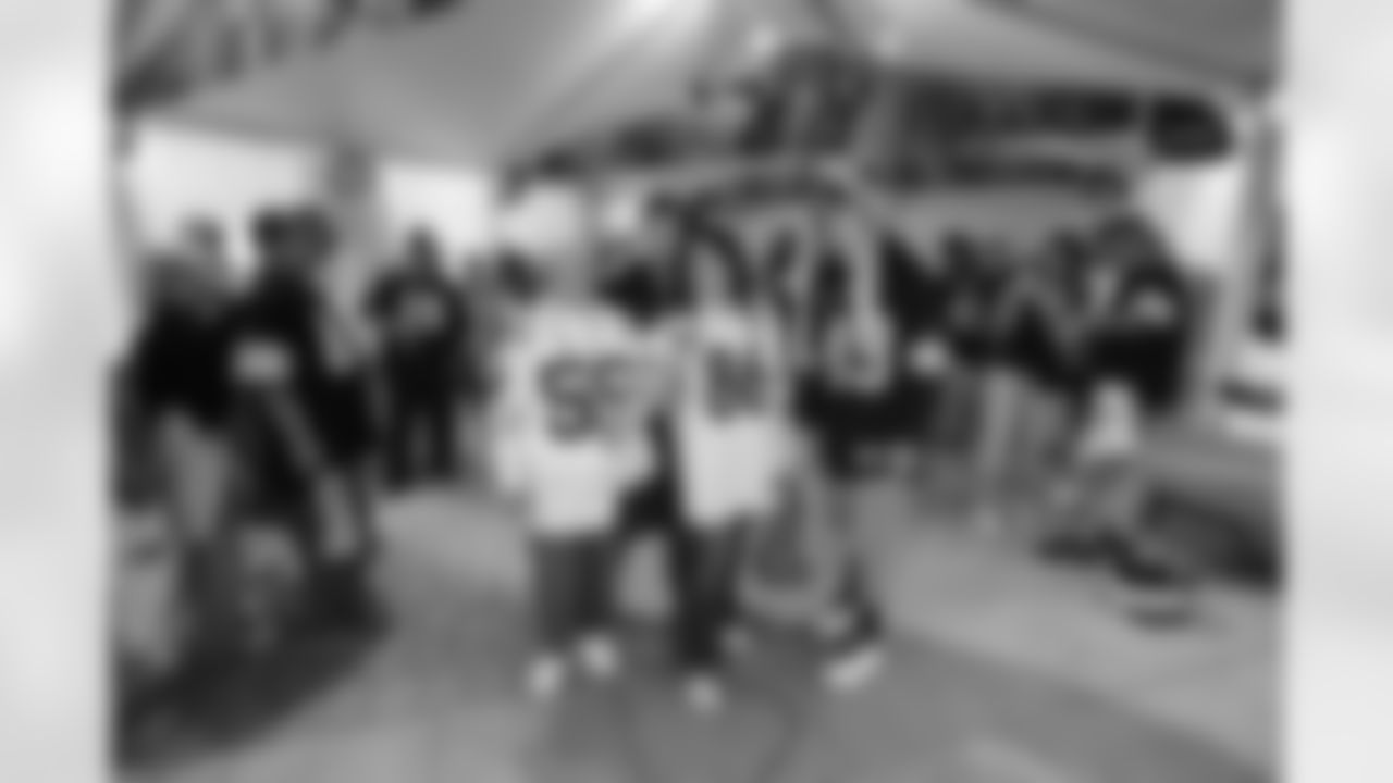 09_TN_Fans
