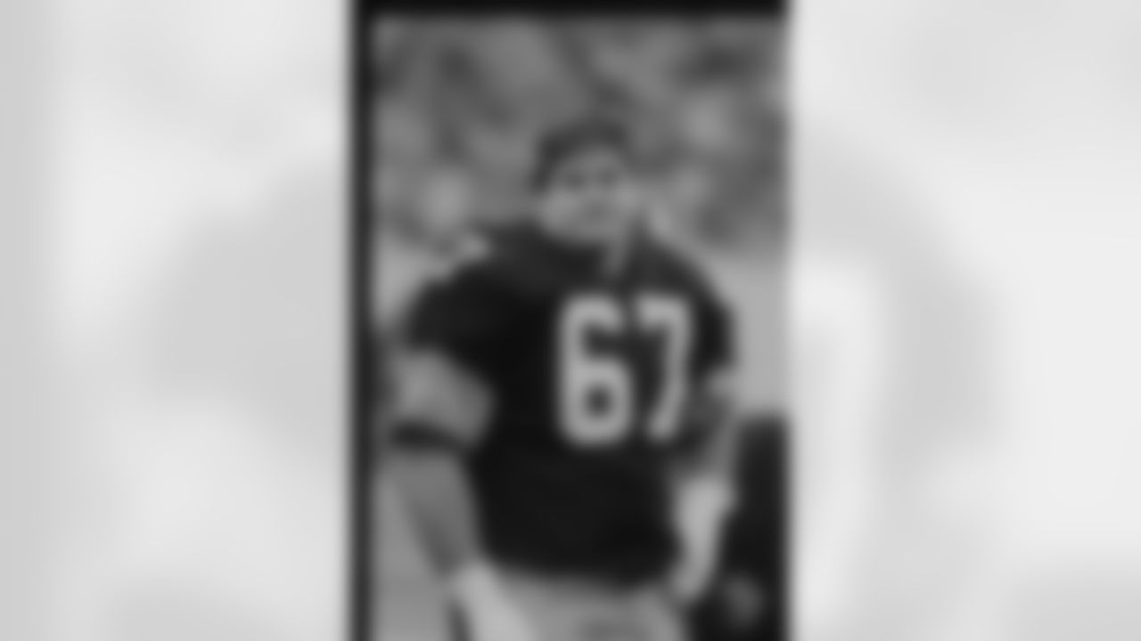 1976 Gary Dunn: By the time the Steelers picked Gary Dunn, the original Steel Curtain was showing signs of rust, what with Joe Greene and L.C. Greenwood both being seven-year veterans. Dunn, a defensive tackle and then a nose tackle when the Steelers switched to a 3-4, led the team in sacks in 1981 and tied for the lead in 1982, and he finished his career with 35.5. Two Super Bowl rings.