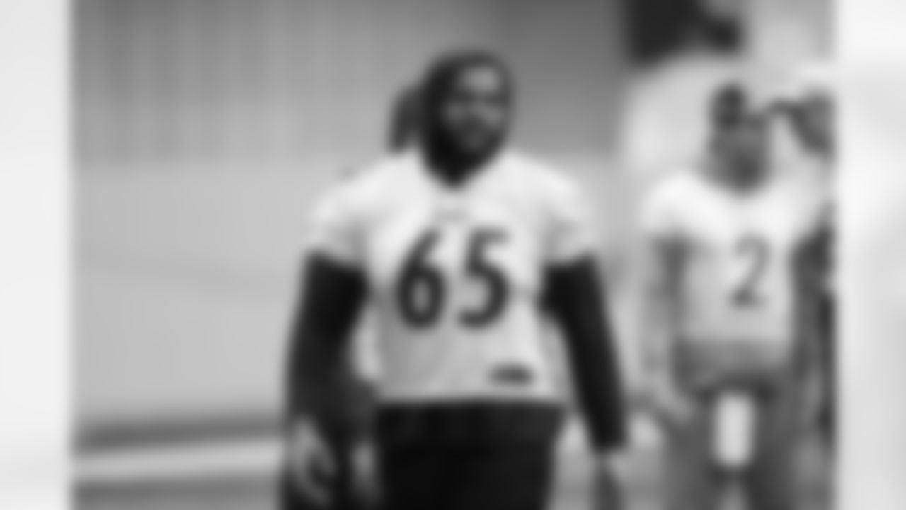 Pittsburgh Steelers offensive tackle Dan Moore Jr. (65) during practice at the UPMC Rooney Sports Complex preparing for a Wild Card Round matchup against the Kansas City Chiefs, Wednesday, Jan. 12, 2022 in Pittsburgh, PA. (Karl Roser / Pittsburgh Steelers)