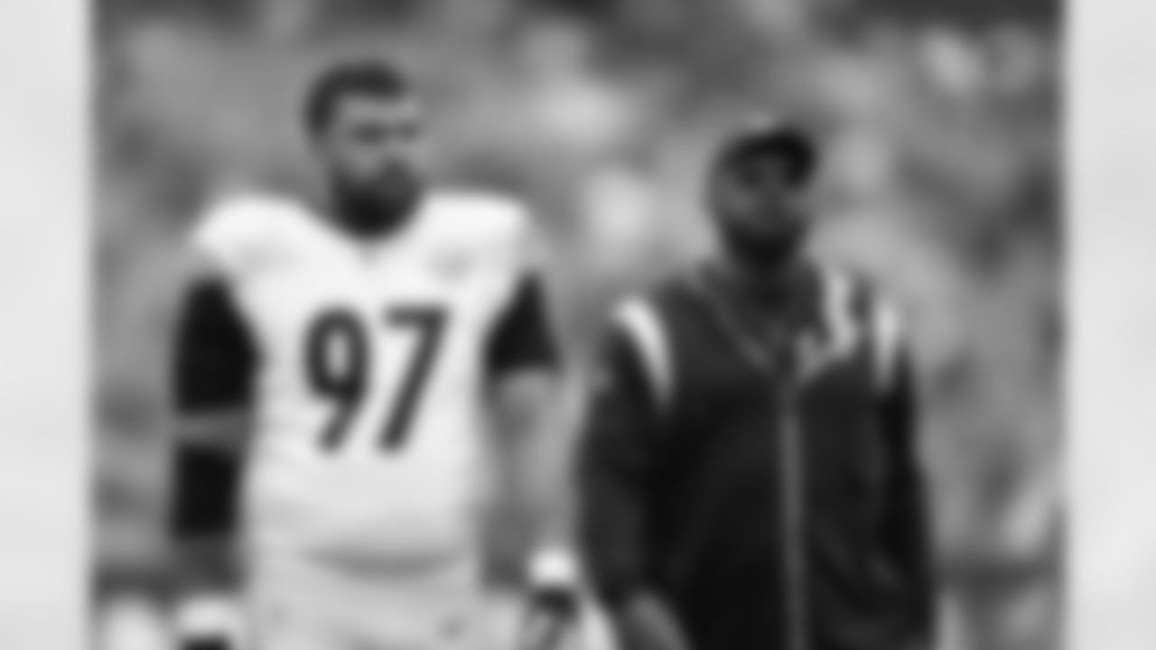 Pittsburgh Steelers defensive tackle Cameron Heyward (97) and Pittsburgh Steelers Head Coach Mike Tomlin during a regular season game between the Pittsburgh Steelers and the Cincinnati Bengals, Sunday, Sept. 11, 2022 in Pittsburgh, PA. (Karl Roser / Pittsburgh Steelers)