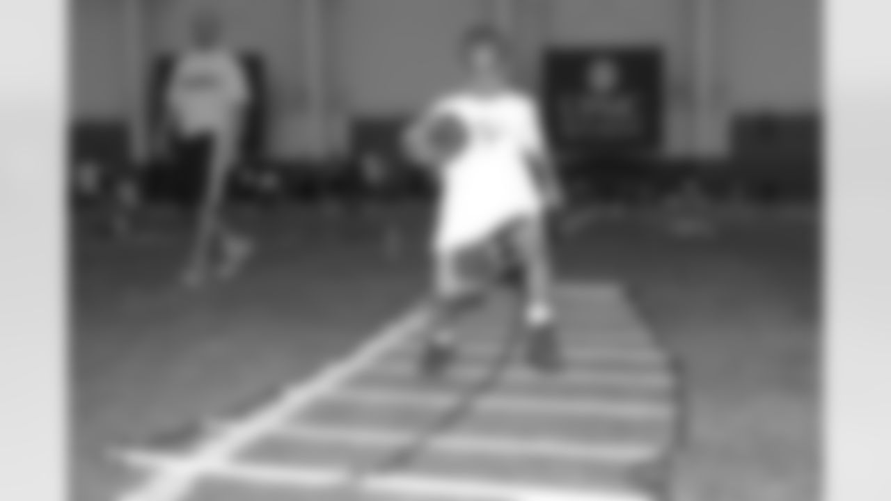 08_JrGatoradeCampA_dh_220