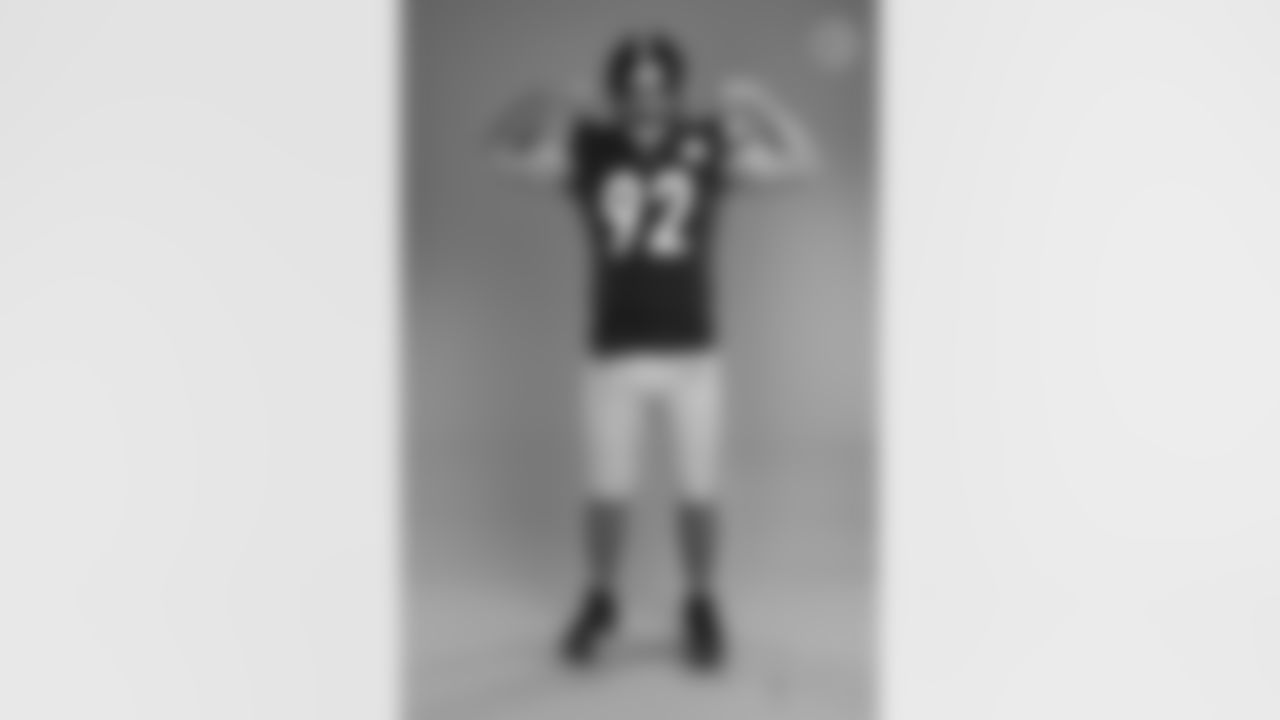 Pittsburgh Steelers defensive end Isaiahh Loudermilk (92) poses for a photo during the Steelers 2021 media day, Friday, July 23, 2021 in Pittsburgh, PA. (Caitlyn Epes / Pittsburgh Steelers)
