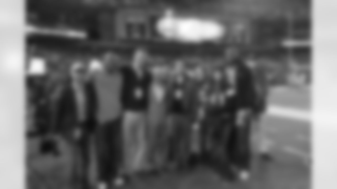 09_BALT1_Fans8