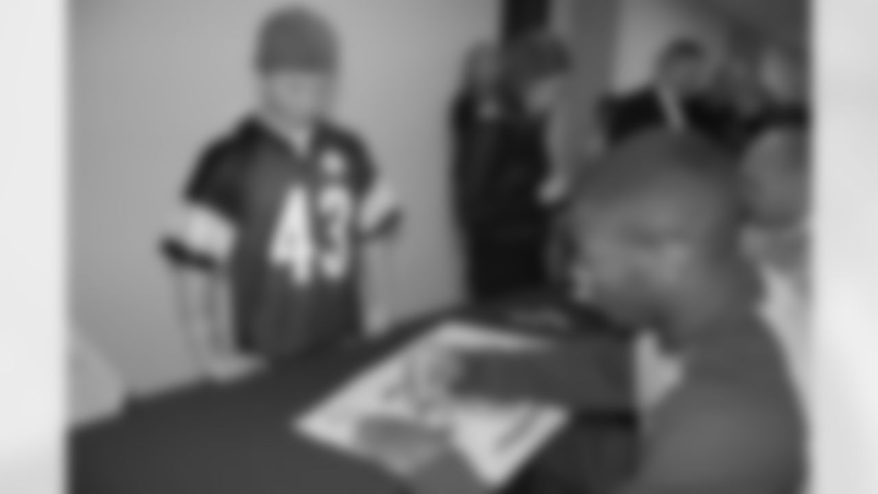 09_Starks_GridironGaming_forWeb\09_Starks_Gridiron_Games (22)