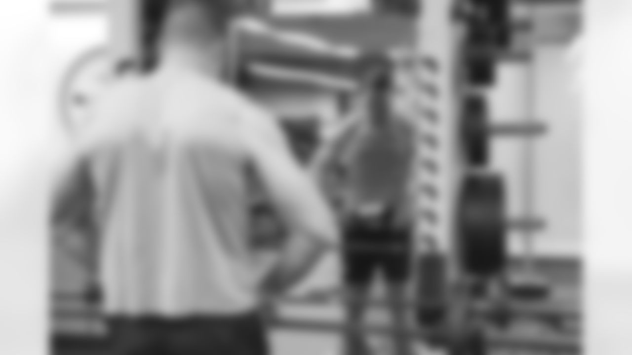 Pittsburgh Steelers tight end Zach Gentry (81) participates in Phase One of the voluntary offseason workout program, Tuesday April 18, 2023 at the UPMC Rooney Sports Complex. (Karl Roser / Pittsburgh Steelers)