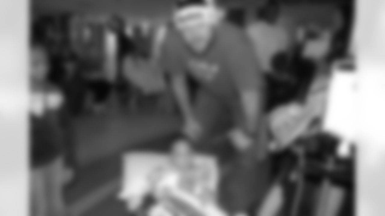 09_Childrens_Hospital_Christmas