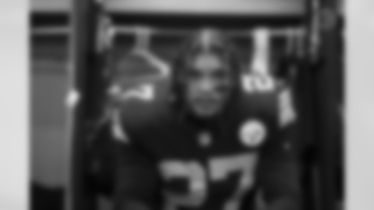 Pittsburgh Steelers linebacker Marcus Allen (27) during a regular season game between the Pittsburgh Steelers and the Chicago Bears, Monday, Nov. 8, 2021 in Pittsburgh, PA. The Steelers beat the Bears 29-27. (Karl Roser / Pittsburgh Steelers)
