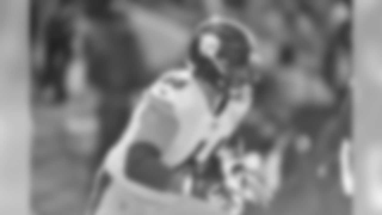 A 2018 Regular Season game between the Pittsburgh Steelers and the Denver Broncos on Sunday, November 25, 2018.