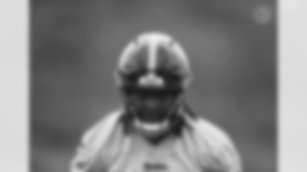 Pittsburgh Steelers linebacker Jamir Jones (44) participates in the Organized Team Activities (OTAs), Wednesday June 9, 2021 at the UPMC Rooney Sports Complex. (Karl Roser / Pittsburgh Steelers)