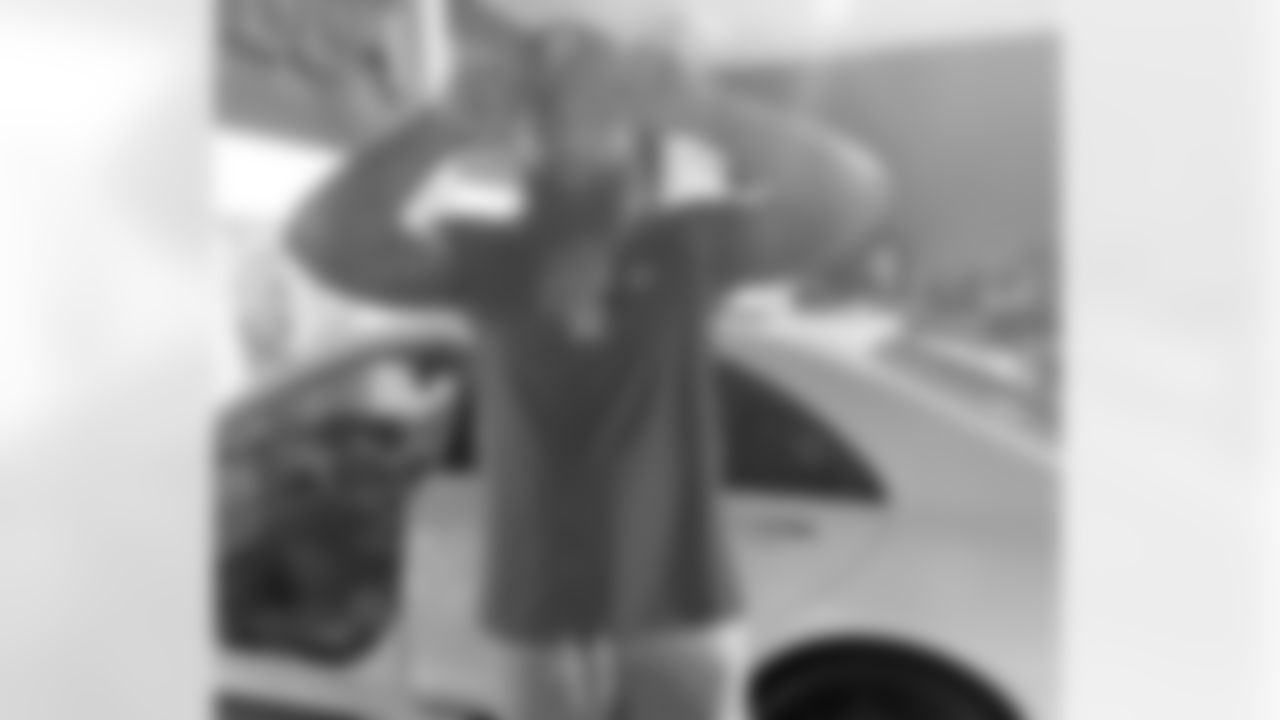 Pittsburgh Steelers defensive end Isaiah Buggs (via Instagram)
