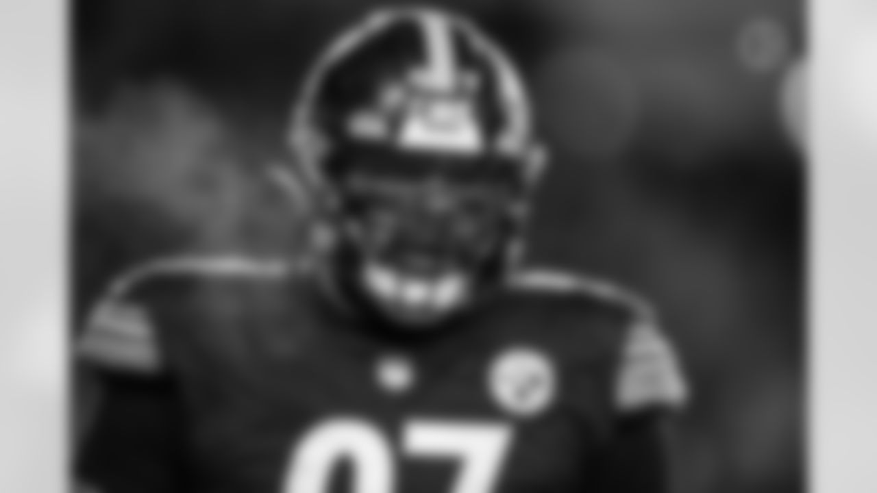 Pittsburgh Steelers defensive tackle Cameron Heyward (97) during a regular season game between the Pittsburgh Steelers and the Cleveland Browns, Monday, Jan. 3, 2022 in Pittsburgh, PA. The Steelers beat the Browns 26-14. (Karl Roser / Pittsburgh Steelers)