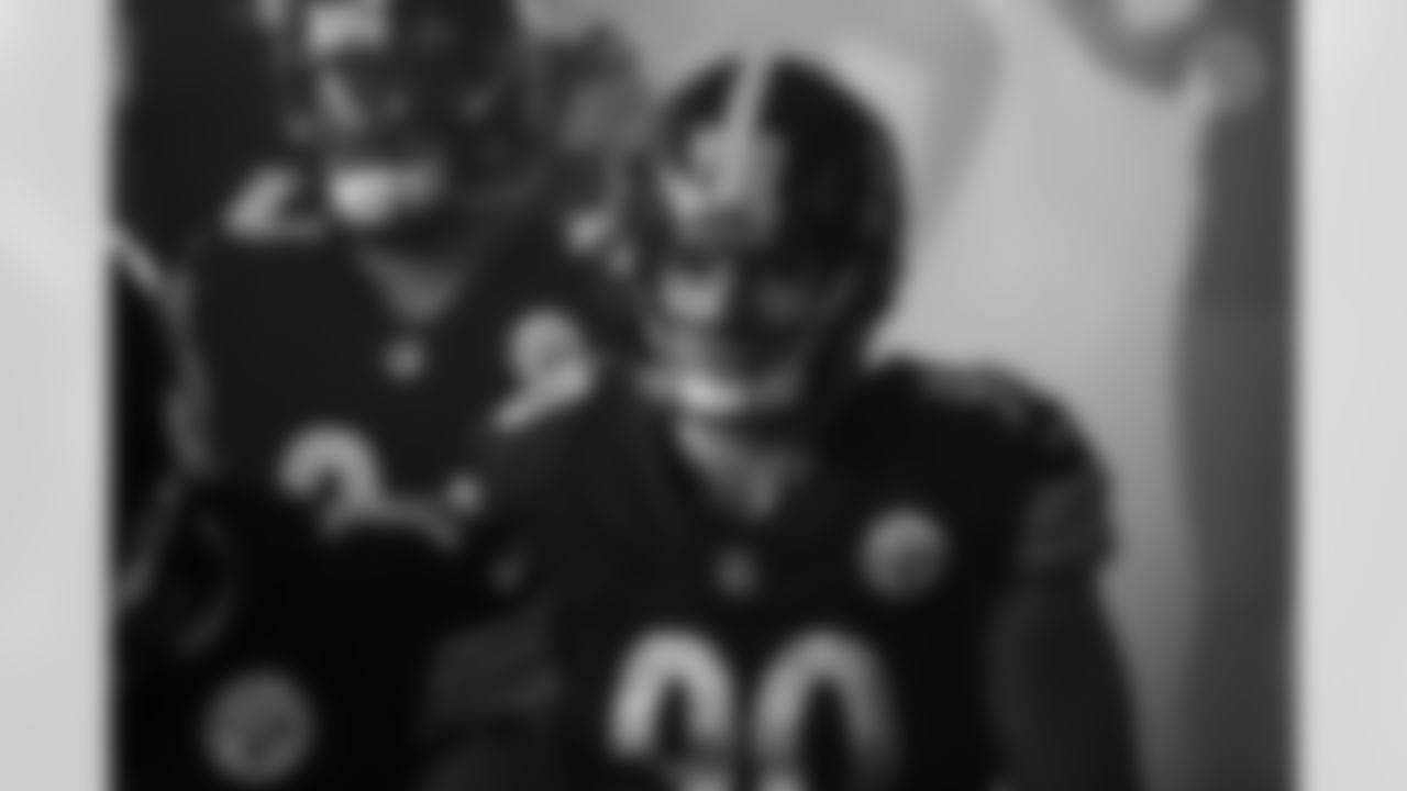 Pittsburgh Steelers linebacker T.J. Watt (90) during a regular season game between the Pittsburgh Steelers and the Washington Football Team, Monday, Dec. 7, 2020 in Pittsburgh, PA. The Steelers lost to Washington 17-23. (Caitlyn Epes / Pittsburgh Steelers)