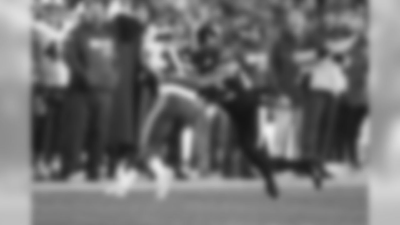 A 2019 regular season game between the Pittsburgh Steelers and the Buffalo Bills on Sunday, December 15, 2019. The Bills defeated the Steelers 17-10.