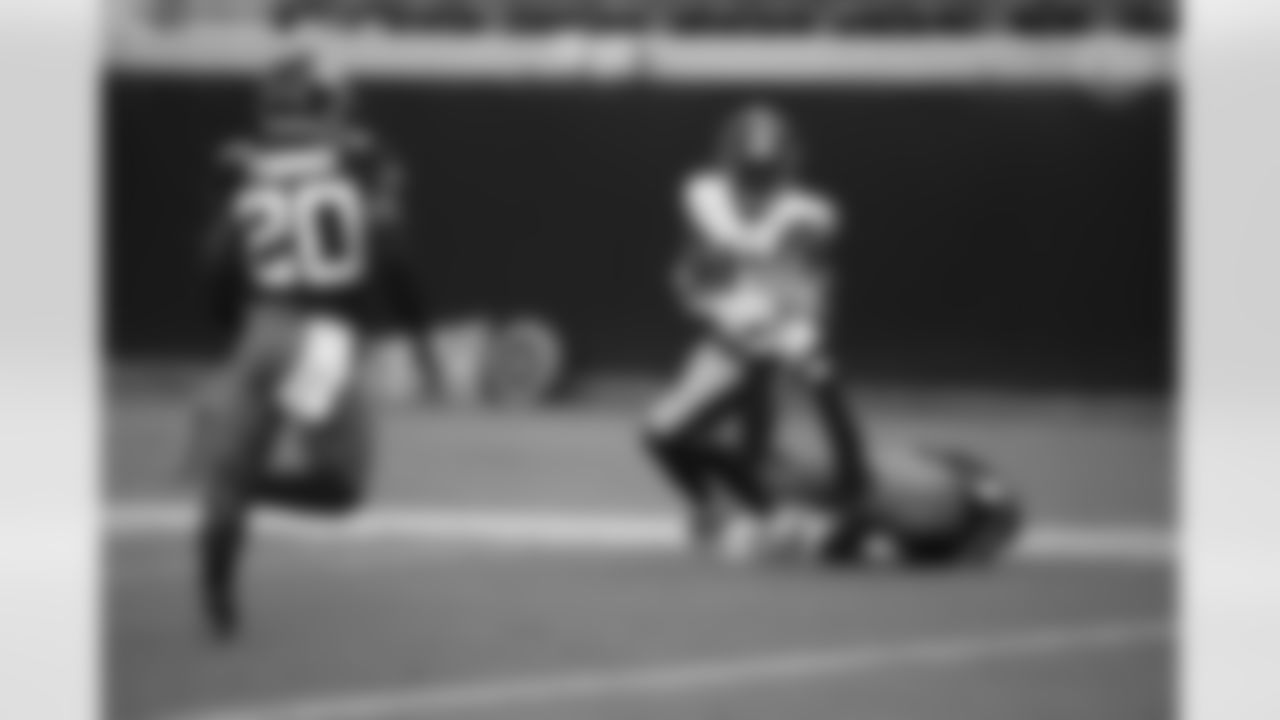 Pittsburgh Steelers wide receiver Diontae Johnson (18) during a regular season game between the Pittsburgh Steelers and the Jacksonville Jaguars, Saturday, Nov. 21, 2020 in Jacksonville, FL. The Steelers beat the Jaguars 27-3. (James Gilbert / Pittsburgh Steelers)