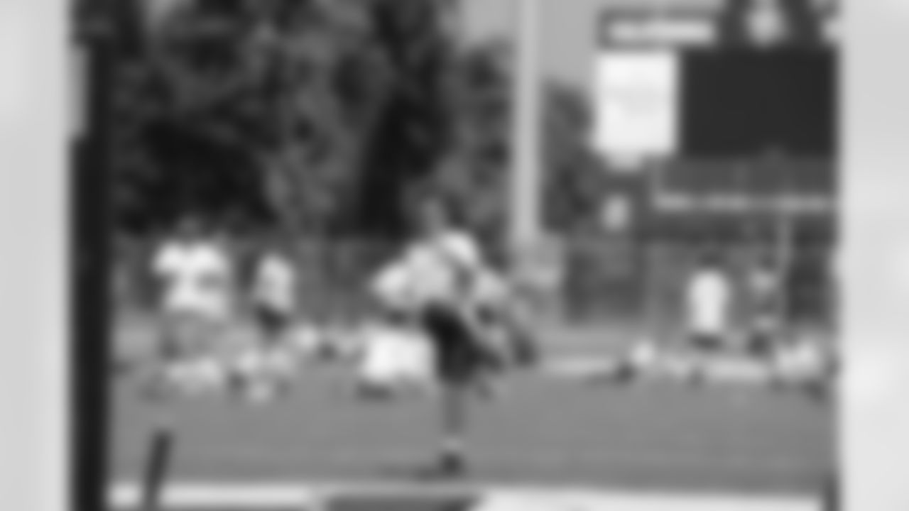 2010_steelers_youth_camp_calu