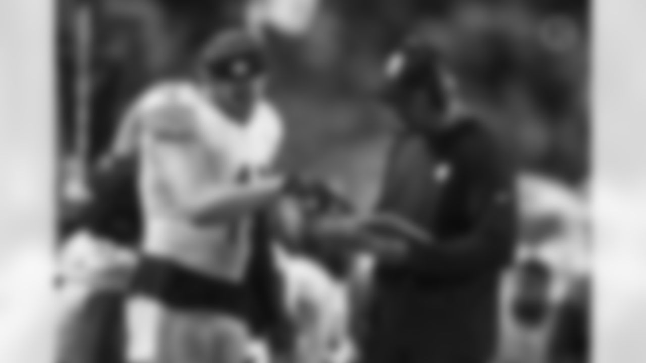 Pittsburgh Steelers linebacker Robert Spillane (41) and Pittsburgh Steelers Defensive Coordinator Teryl Austin during a regular season game between the Pittsburgh Steelers and the Miami Dolphins, Sunday, Oct. 23, 2022 in Miami, FL. (Karl Roser / Pittsburgh Steelers)