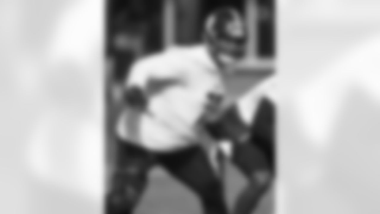 Pittsburgh Steelers offensive tackle Zach Banner (72) during practice at the UPMC Rooney Sports Complex preparing for a Week 5 matchup against the Denver Broncos, Friday, Oct. 8, 2021 in Pittsburgh, PA. (Karl Roser / Pittsburgh Steelers)