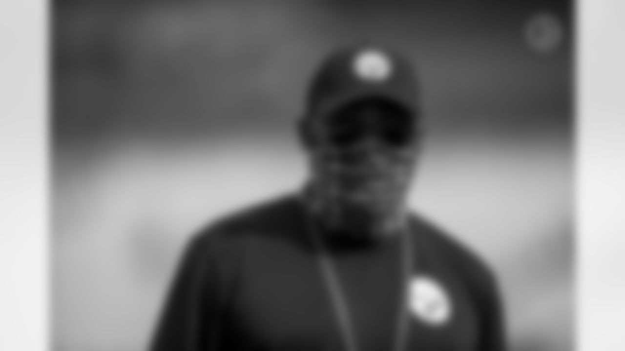 Pittsburgh Steelers Head Coach Mike Tomlin during a regular season game between the Pittsburgh Steelers and the Cleveland Browns, Sunday, Oct. 18, 2020 in Pittsburgh, PA. The Steelers defeated the Browns 38-7. (Karl Roser / Pittsburgh Steelers)
