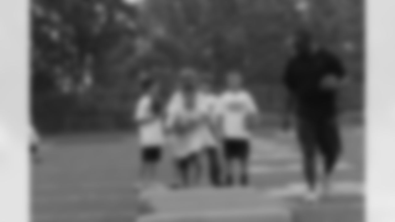 2010_steelers_youth_camp_calu