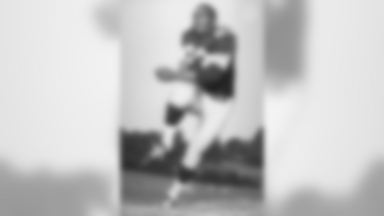 10. Jim Butler (1965-1967) - 1,186 yards