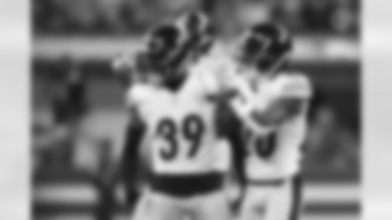 Pittsburgh Steelers safety Minkah Fitzpatrick (39) and Pittsburgh Steelers cornerback Cameron Sutton (20) during a regular season game between the Pittsburgh Steelers and the Indianapolis Colts, Monday, Nov. 28, 2022 in Indianapolis, IN. (Abigail / Pittsburgh Steelers)