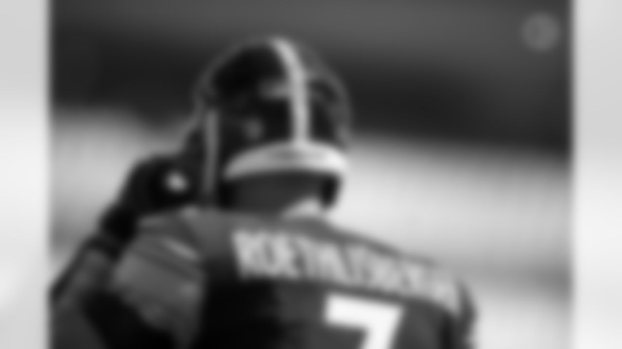 Pittsburgh Steelers quarterback Ben Roethlisberger (7) during a regular season game between the Pittsburgh Steelers and the Denver Broncos, Sunday, Sept. 20, 2020 in Pittsburgh, PA. The Steelers defeated the Broncos 26-21. (Karl Roser / Pittsburgh Steelers)