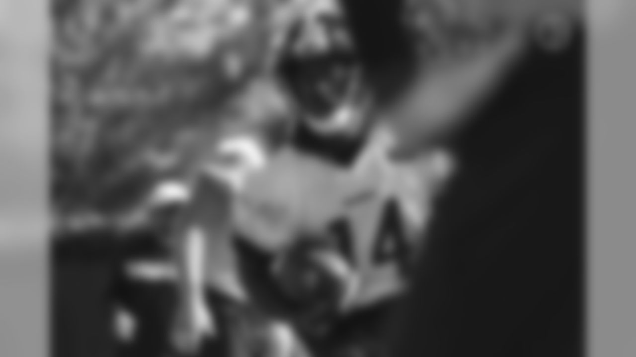 Tevin Jones