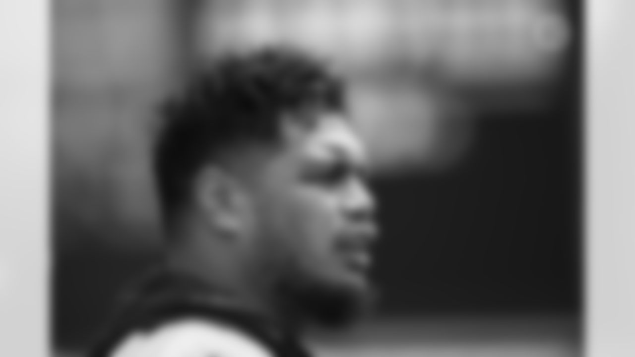 Pittsburgh Steelers nose tackle Tyson Alualu (94) trains at Heinz Field during the 2021 Steelers Camp, Thursday, July 29, 2021 in Pittsburgh, PA. (Karl Roser / Pittsburgh Steelers)