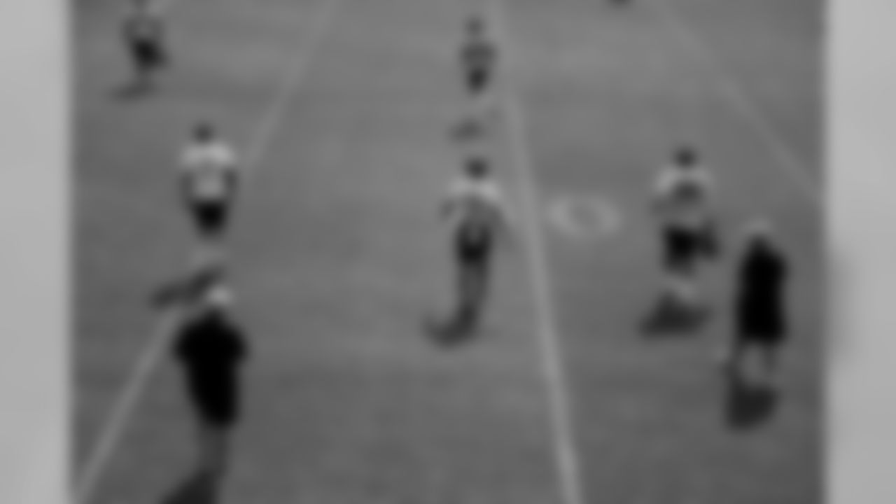 The Pittsburgh Steelers practice at the UPMC Rooney Sports Complex.