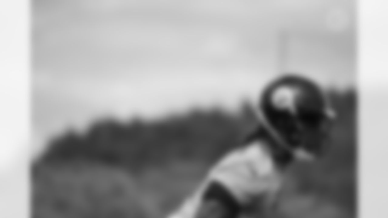 Pittsburgh Steelers linebacker Buddy Johnson (51) practices at the UPMC Rooney Sports Complex during rookie minicamp, Friday, May 14, 2021 in Pittsburgh, PA. (Karl Roser / Pittsburgh Steelers)