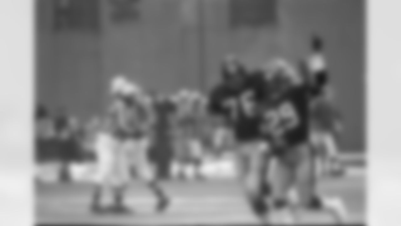 The Steelers defeated the Oilers 34-5 in an AFC Conference Championship game on January 7, 1979.