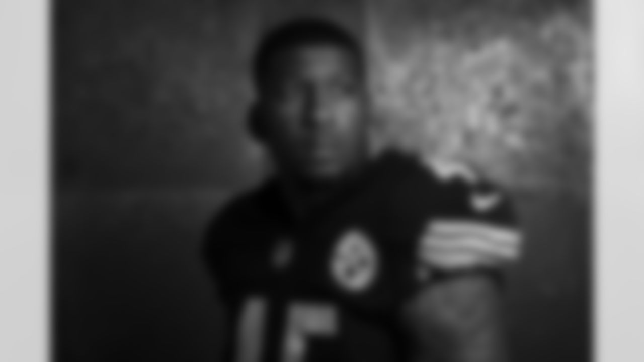 Pittsburgh Steelers linebacker Jarvis Miller (45) poses for a photo during the Steelers 2021 media day, Saturday, July 24, 2021 in Pittsburgh, PA. (Caitlyn Epes / Pittsburgh Steelers)