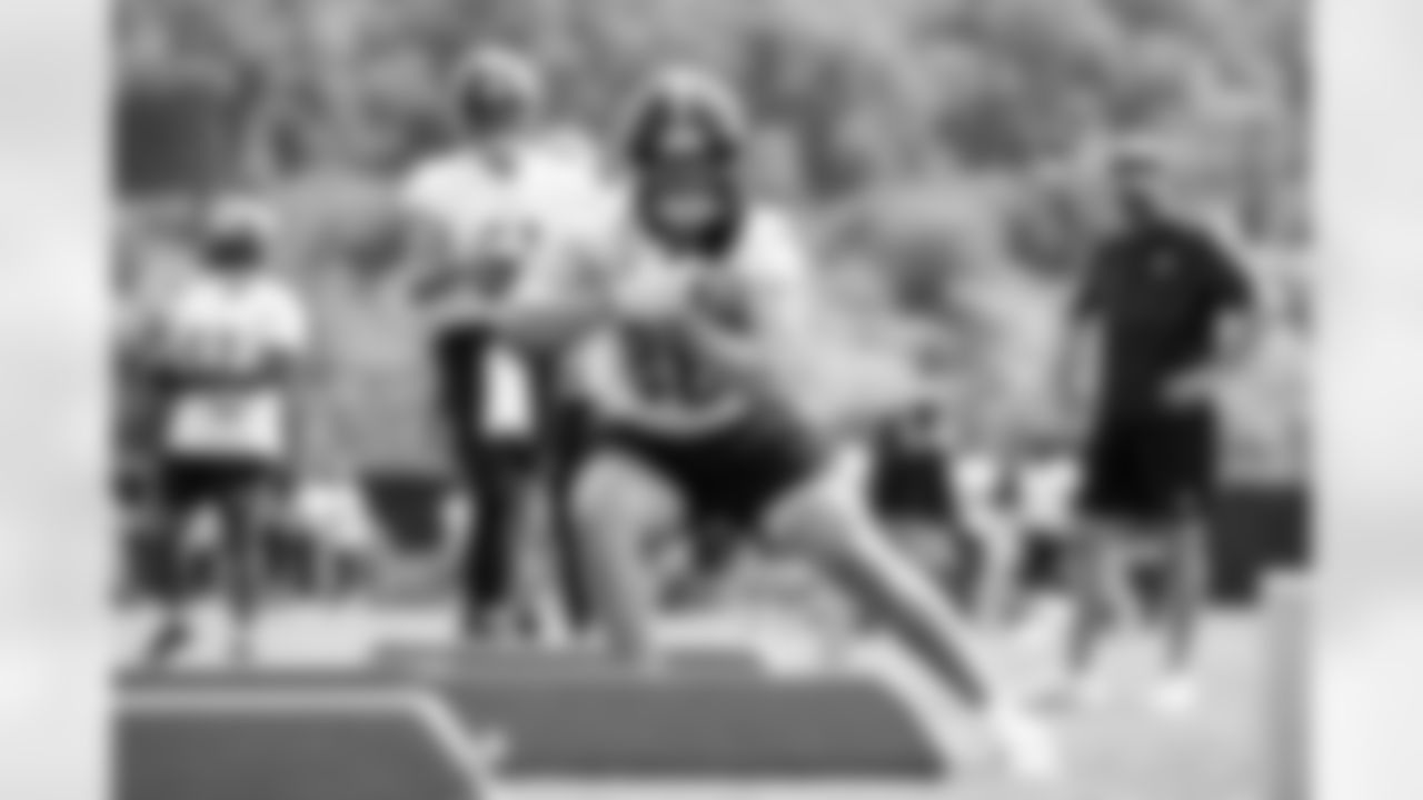 Pittsburgh Steelers tight end Pat Freiermuth (88) participates in the Organized Team Activities (OTAs), Tuesday May 23, 2023 at the UPMC Rooney Sports Complex. (Abigail Dean / Pittsburgh Steelers)