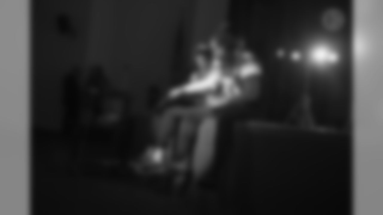 2019_LiteracyKitEvent_1210rm_00113
