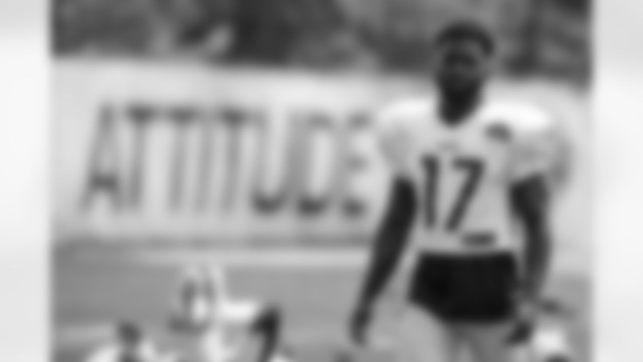 Eli Rogers