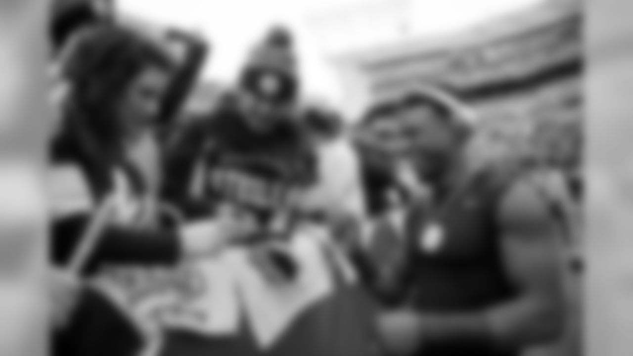 A 2018 Regular Season game between the Pittsburgh Steelers and the Oakland Raiders on Sunday, December 9, 2018.