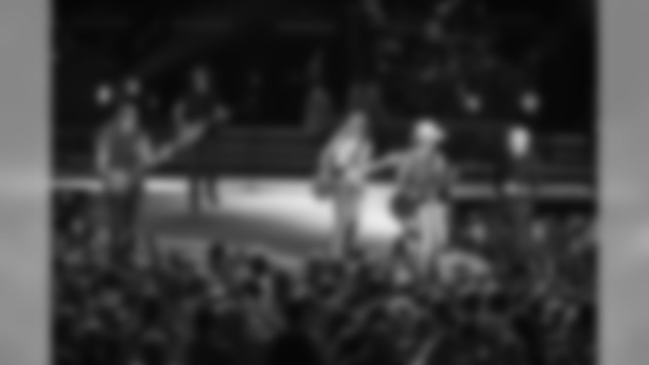 2018_Chesney_0602kr_0030