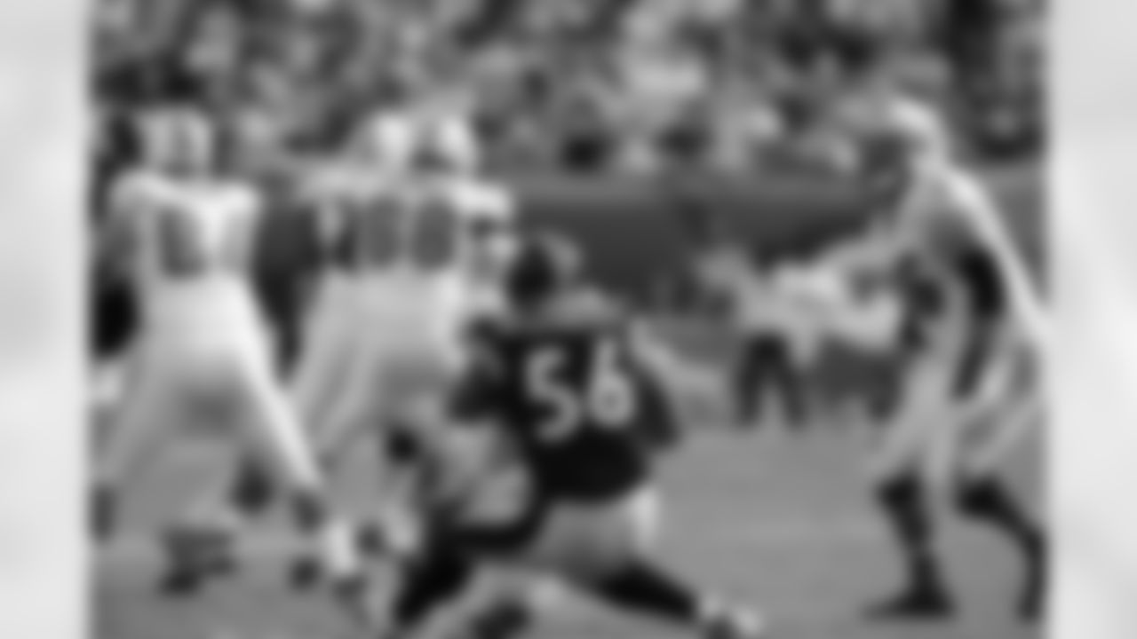 09_MIA_Woodley sack