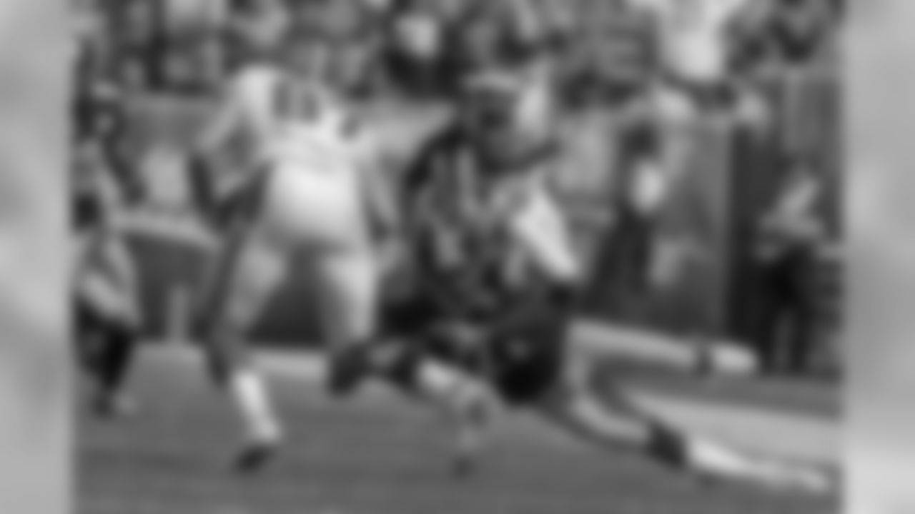 A 2017 Regular Season game between the Pittsburgh Steelers and the Cleveland Browns on Sunday September 10, 2017. The Steelers defeated the Browns 21-18.