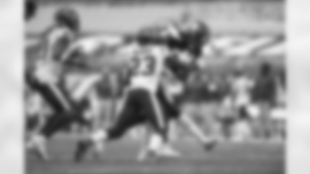 Pittsburgh Steelers tight end Vance McDonald (89) during a regular season game between the Pittsburgh Steelers and the Houston Texans, Sunday, Sept. 27, 2020 in Pittsburgh, PA. (Karl Roser / Pittsburgh Steelers