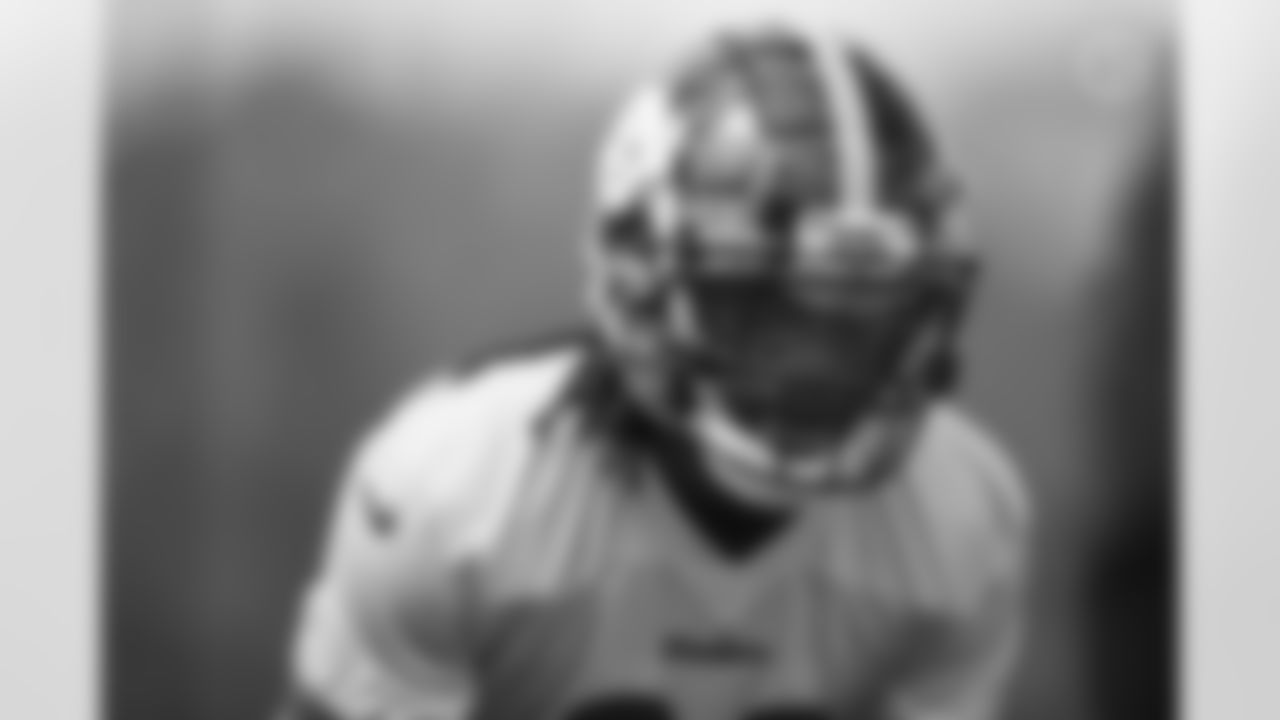 Pittsburgh Steelers cornerback DeMarkus Acy (30) practices at the UPMC Rooney Sports Complex during rookie minicamp, Friday, May 14, 2021 in Pittsburgh, PA. (Karl Roser / Pittsburgh Steelers)