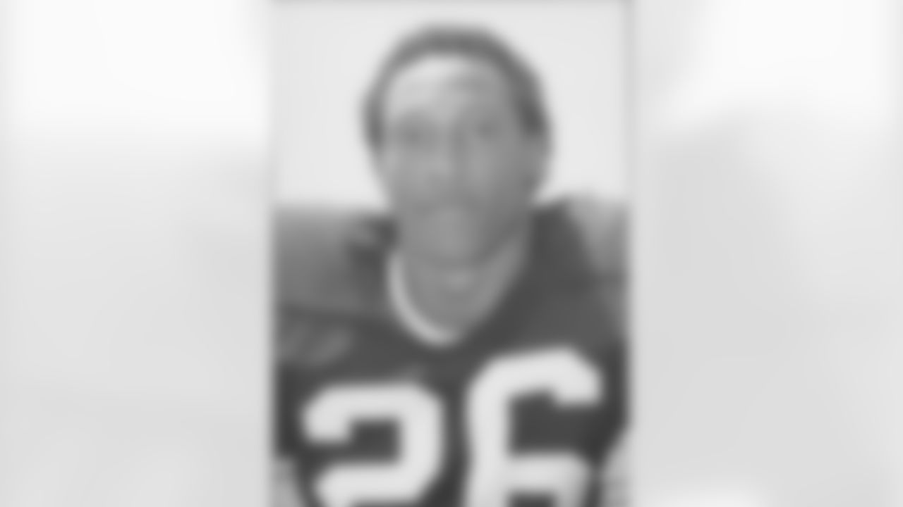 Scoop Gillespie(84)