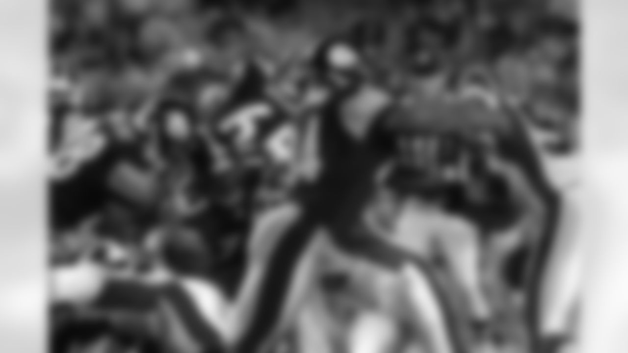 09_Bills_sherrod_parquet