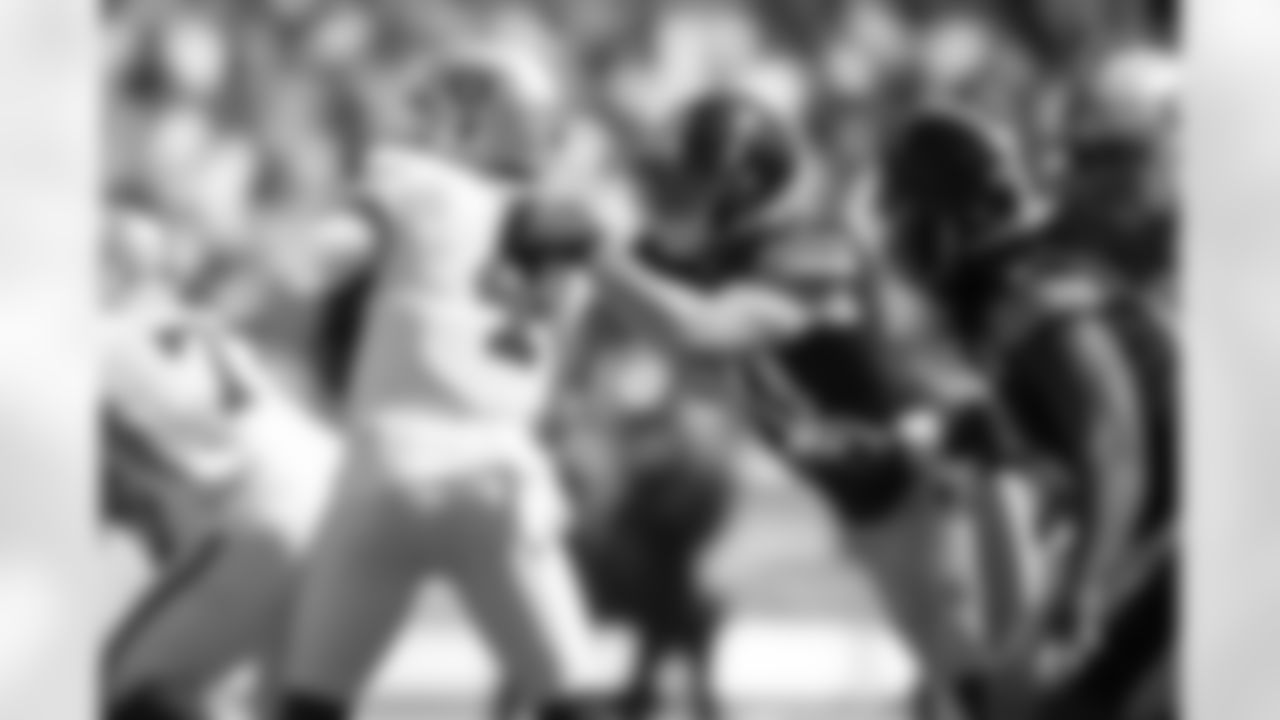 Pittsburgh Steelers linebacker T.J. Watt (90) during a regular season game between the Pittsburgh Steelers and the Las Vegas Raiders, Sunday, Sept. 19, 2021 in Pittsburgh, PA. The Raiders beat the Steelers 26-17. (Karl Roser / Pittsburgh Steelers)
