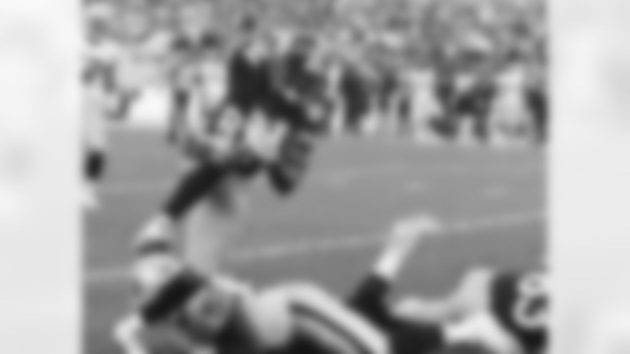2010 Antonio Brown: Brown has established himself as the team's No. 1 receiver and one of the best in the NFL. Brown has four 1,000-yard receiving seasons, and one of his four Pro Bowl selections has been because of his return abilities. In his six seasons to date, Brown has 526 catches for 7,093 yards and 38 touchdown receptions. He also has four touchdowns on punt returns and another on kickoff returns.