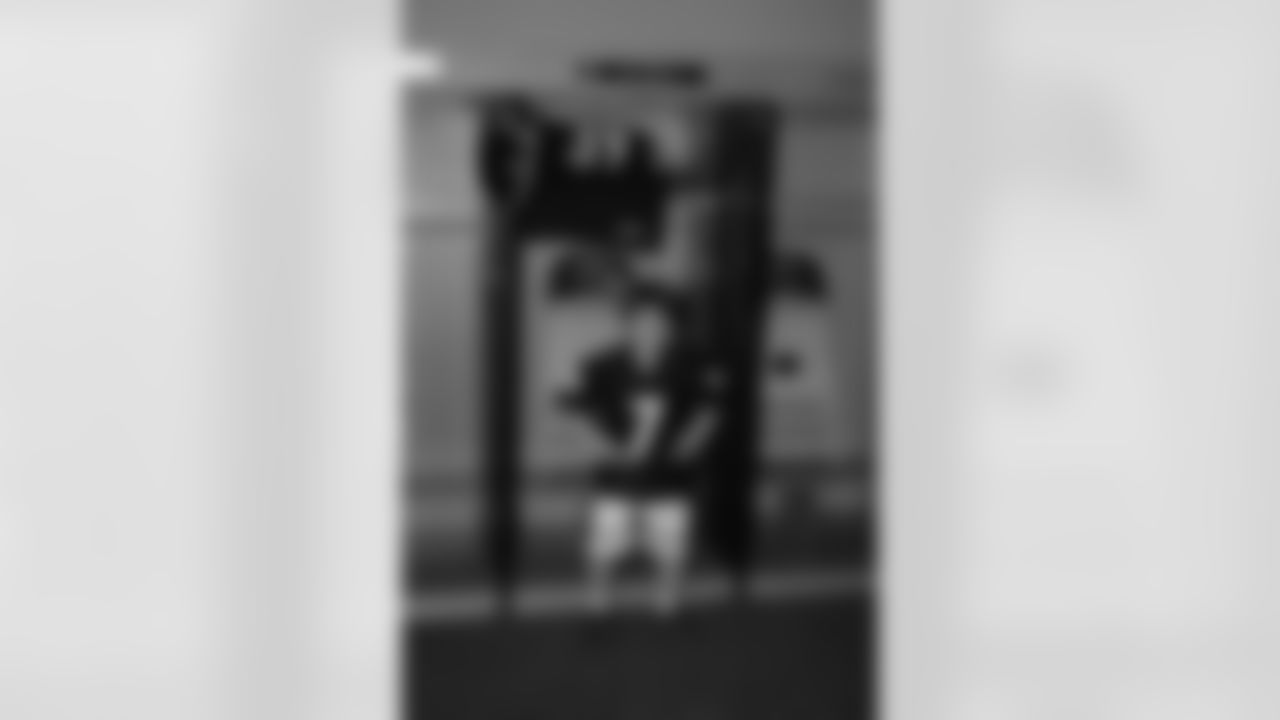 08_DraftDay_HeinzField_dh_166