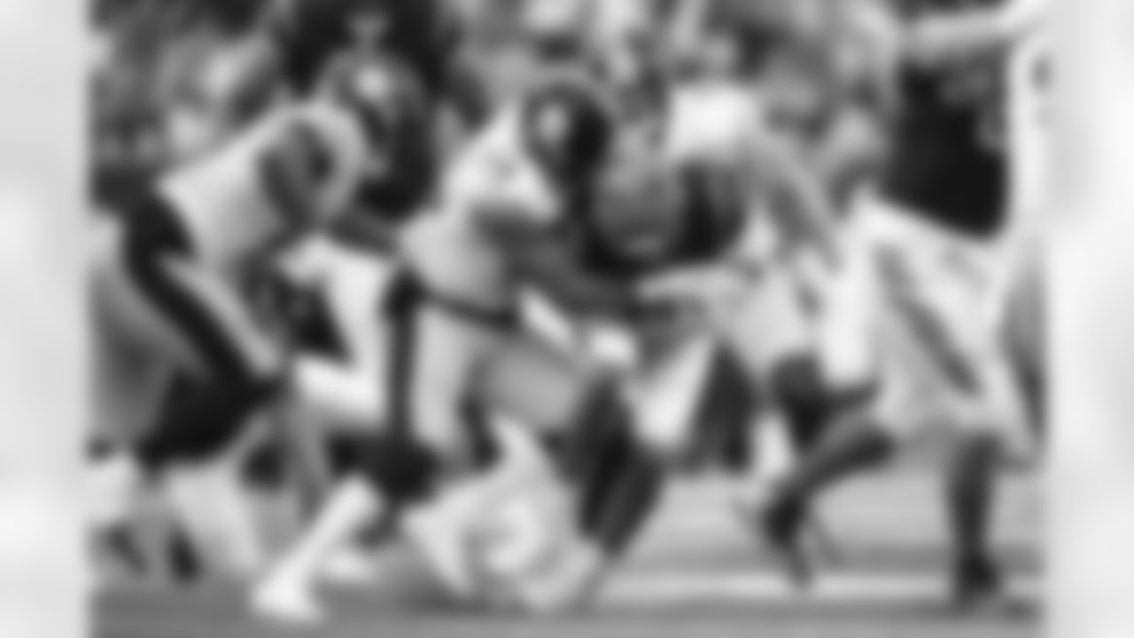 Pittsburgh Steelers linebacker Alex Highsmith (56) and Pittsburgh Steelers defensive end DeMarvin Leal (98) during a regular season game between the Pittsburgh Steelers and the Cincinnati Bengals, Sunday, Sept. 11, 2022 in Cincinnati, OH. The Steelers beat the Bengals in OT 23-20. (Abigail / Pittsburgh Steelers)