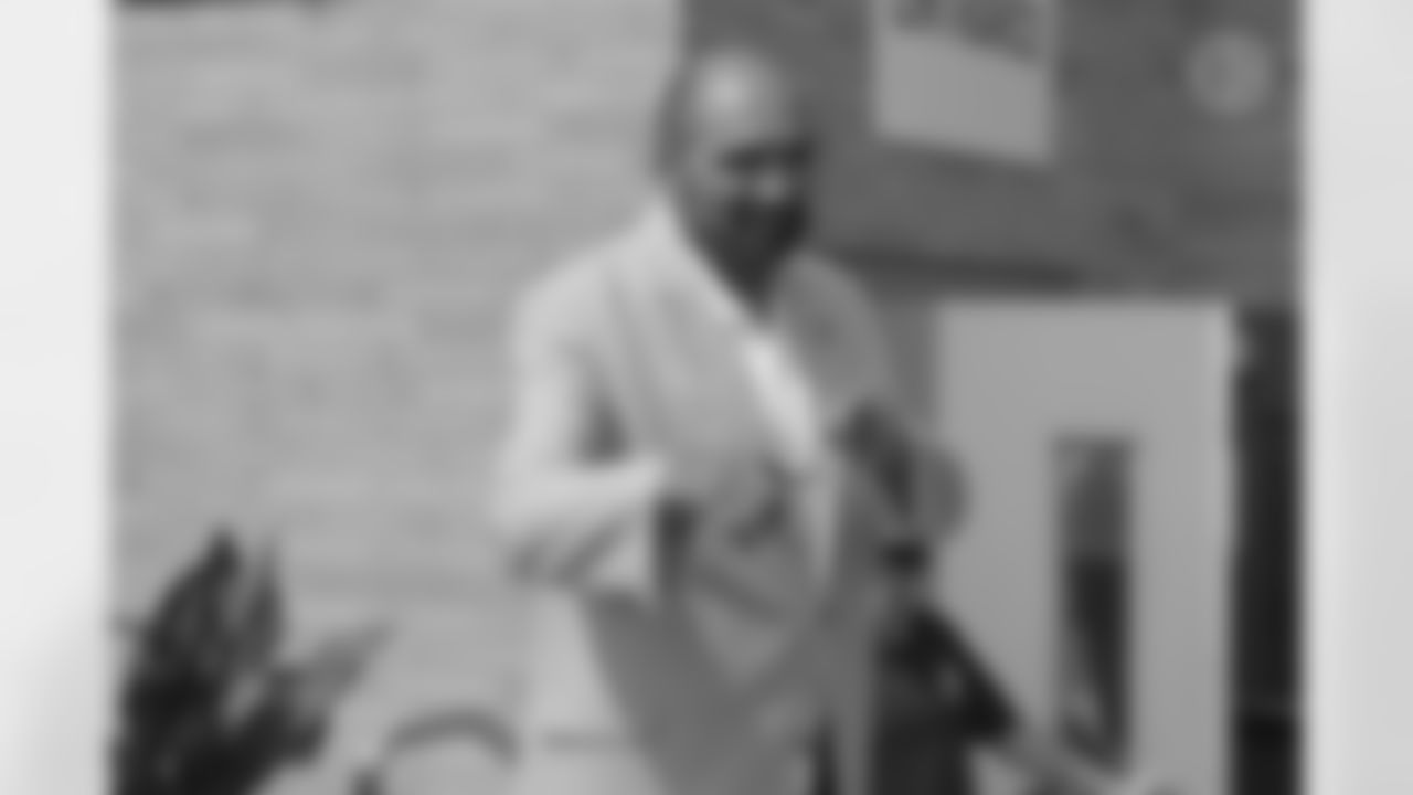 Pittsburgh Steelers alum Franco Harris at the Gold Jacket group photo, Friday, Aug. 6, 2021 in Canton, OH. (Caitlyn Epes / Pittsburgh Steelers)